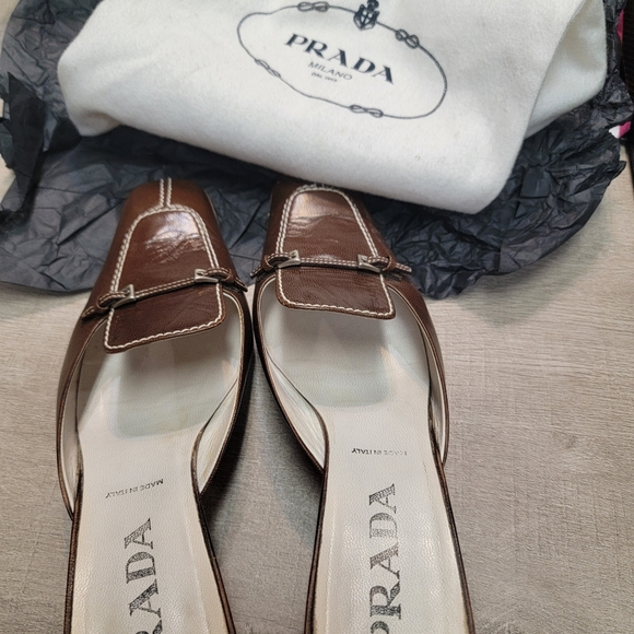 Prada size 39 (size 8.5-9 US) - Picture 7 of 8